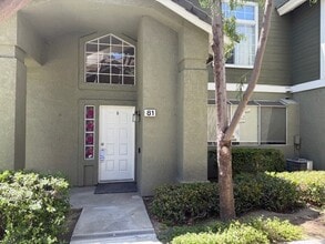Building Photo - 16500 Dundee Ct