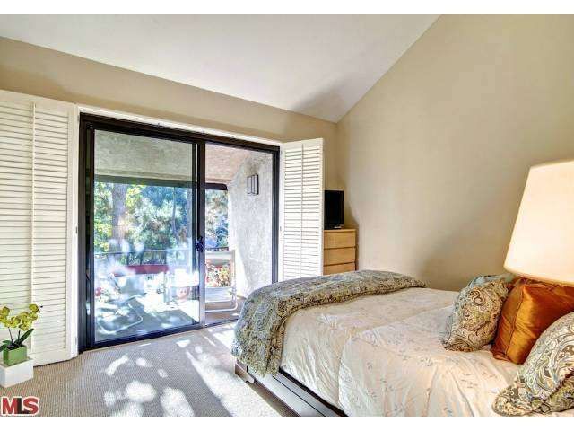 Foto del edificio - 8711 Falmouth Ave