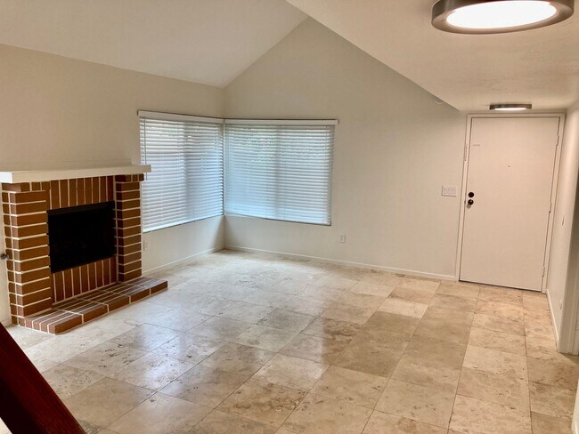 Building Photo - Tierrasanta 4 Bedroom 3 Bath