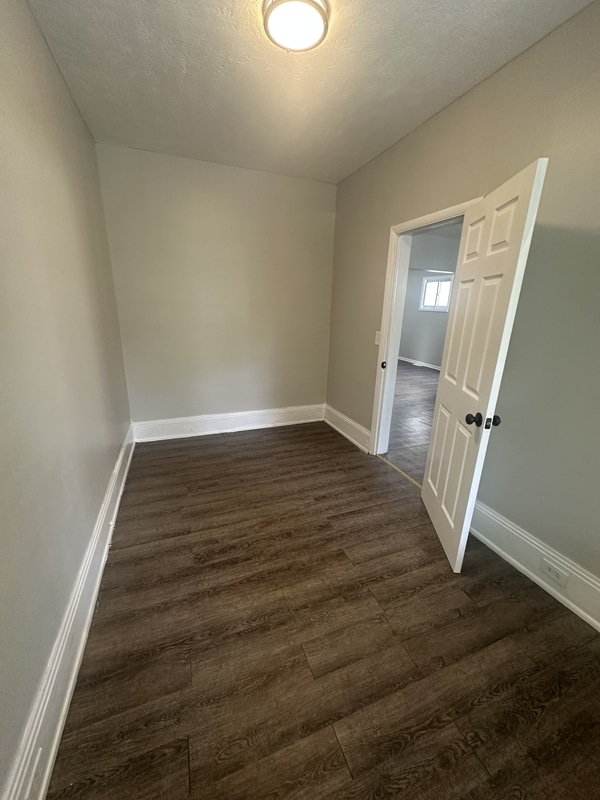 Foto del edificio - 4020 Woodbridge Ave
