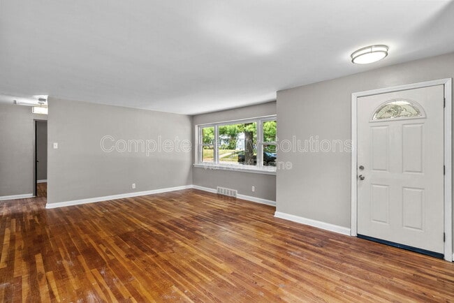 Foto del edificio - 1225 Buck Ave