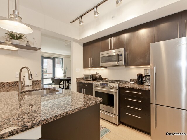 Foto del edificio - 1450 Church Street NW 201