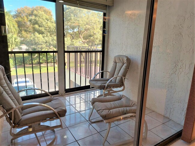 Foto del edificio - 14895 Builtmore Way