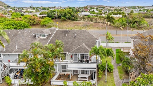 Photo - Crosspointe-Upgraded 2 Bedroom, 2 bath, 2 parking stalls Townhome