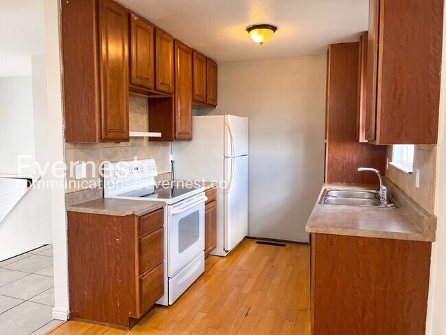 Foto del edificio - 4096 Colony Hills Cir
