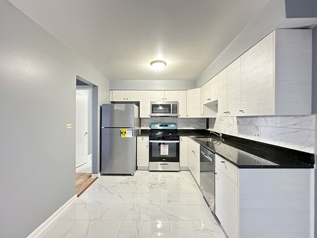 Foto del edificio - 630 Lincoln Ave