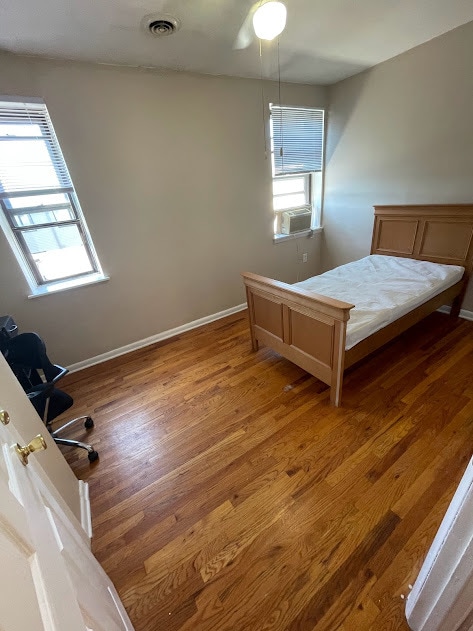 Bedroom - 2148 N Carlisle St