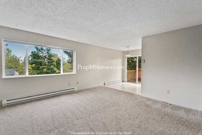 Foto del edificio - Spacious Two Bedroom Duplex in Oregon City...
