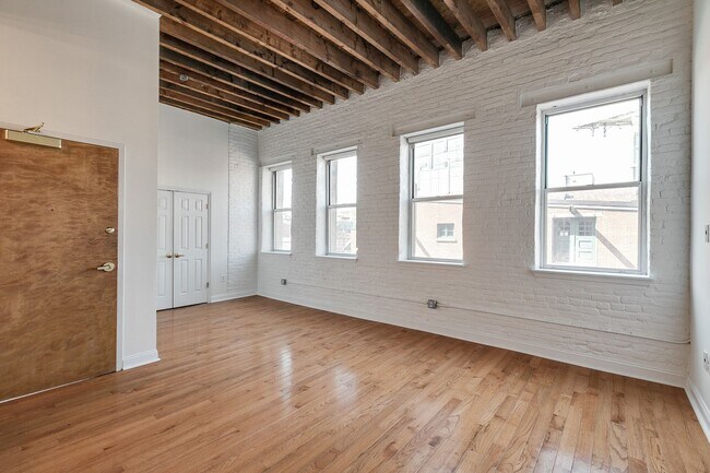 Foto del edificio - Old City Bi-Level 2bd/2bth on Historic Qua...