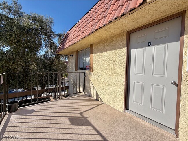 Foto del edificio - 1720 Cordoba Ln