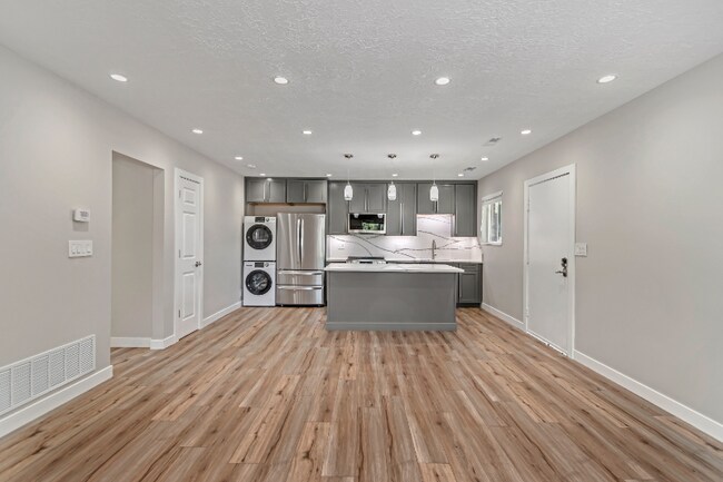 Foto del edificio - 4365 S Fairbourne Ave
