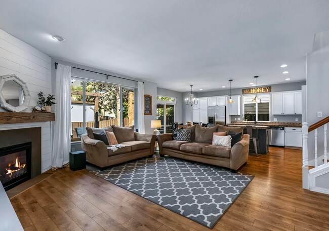 Foto del edificio - Gorgeous, Bright 4 Bedroom Home in SW Bend!