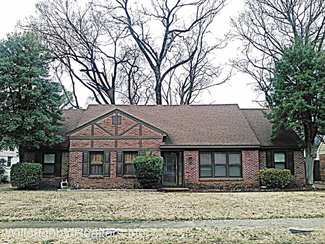 Building Photo - 3255 Spencer Dr