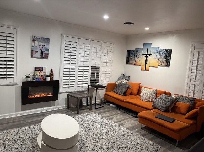Foto del edificio - 7001 Cipriano Woods Ct