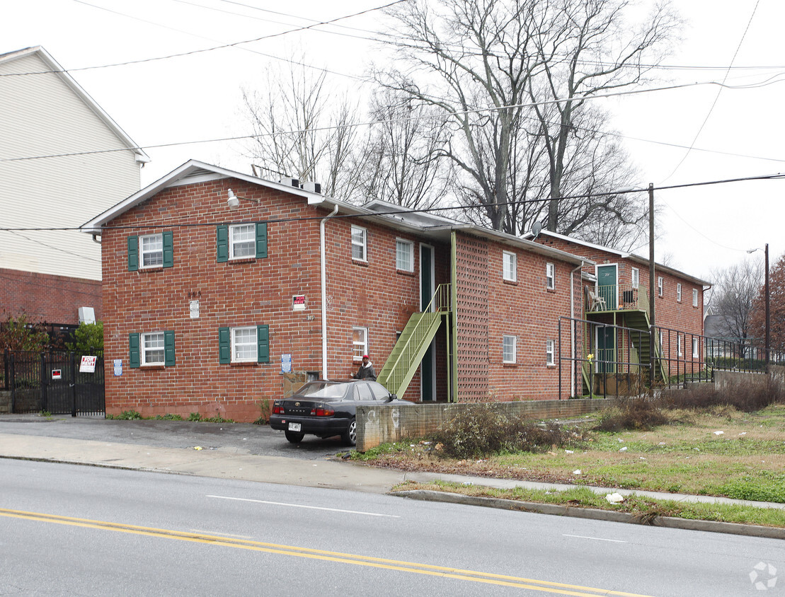 Foto del edificio - 865 SE Hank Aaron Dr