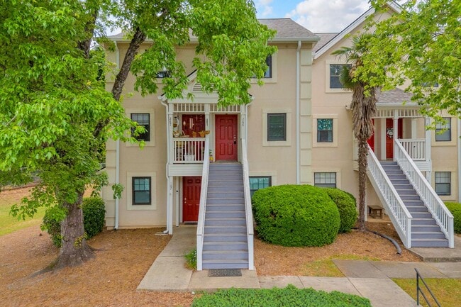 Building Photo - 290 Appleby Dr