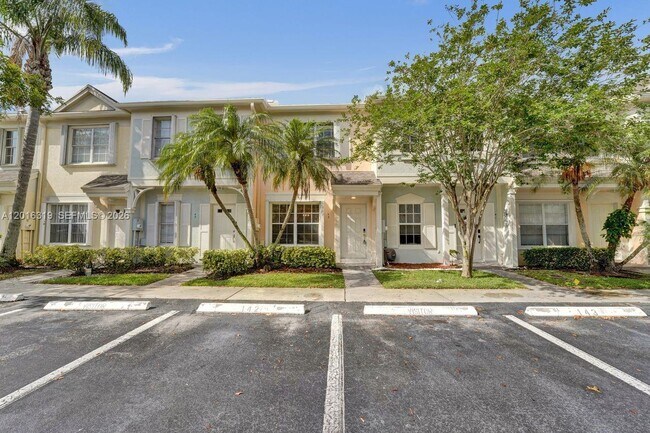 Foto del edificio - 43 Simonton Cir