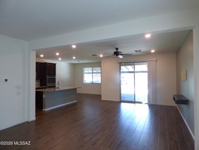 Foto del edificio - 12850 E Quail Wash Canyon Ln