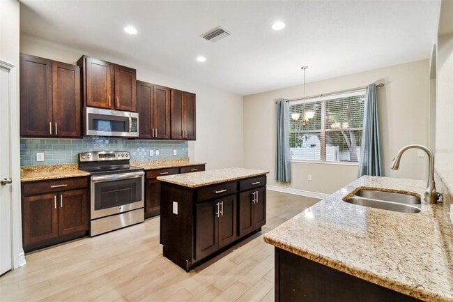 Foto del edificio - 3407 W Bay Ave