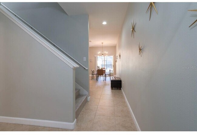 Foto del edificio - 8955 Bismarck Palm Rd