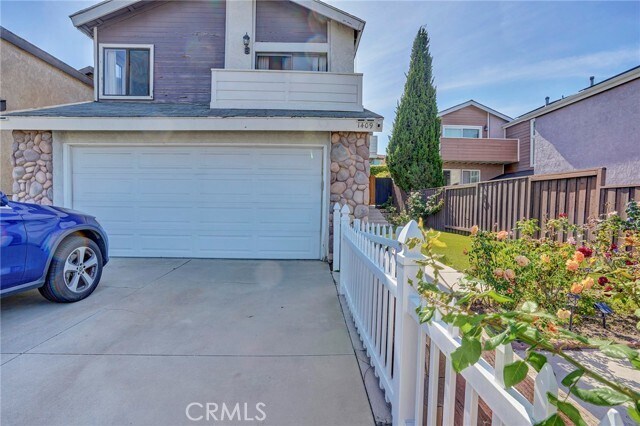 Foto del edificio - 1409 Lakeside Ln