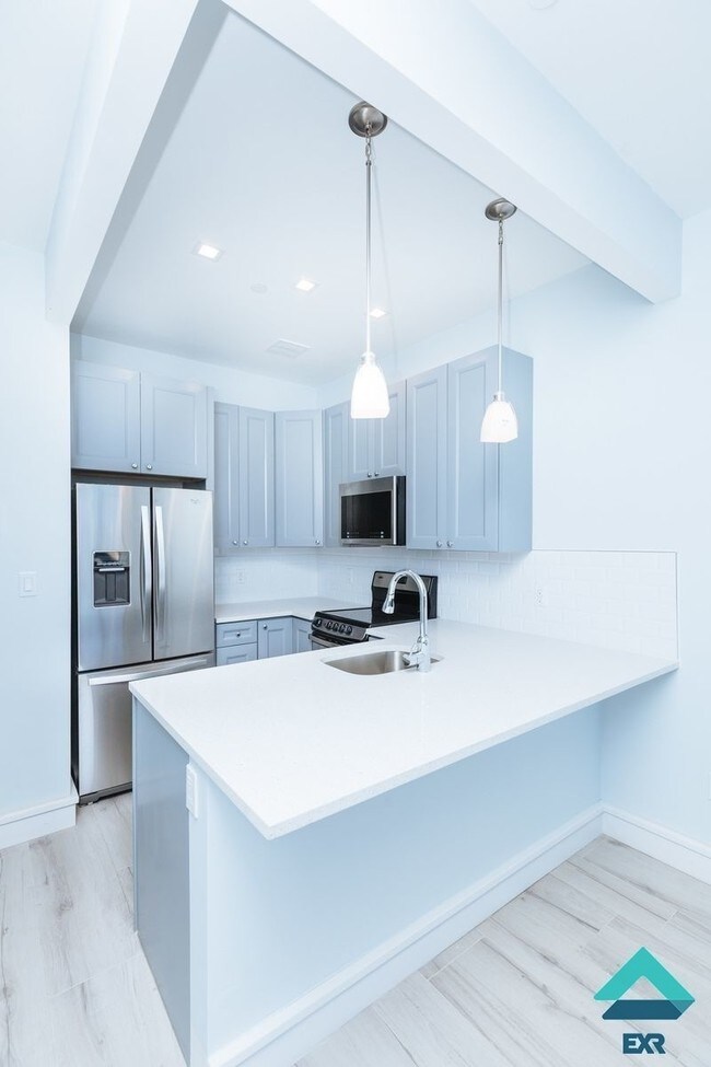 Foto del edificio - 462 Seneca Ave