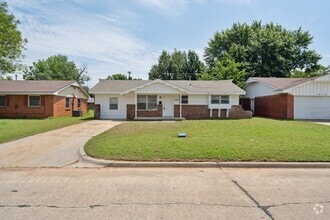 Building Photo - 1000 Moraine Ave