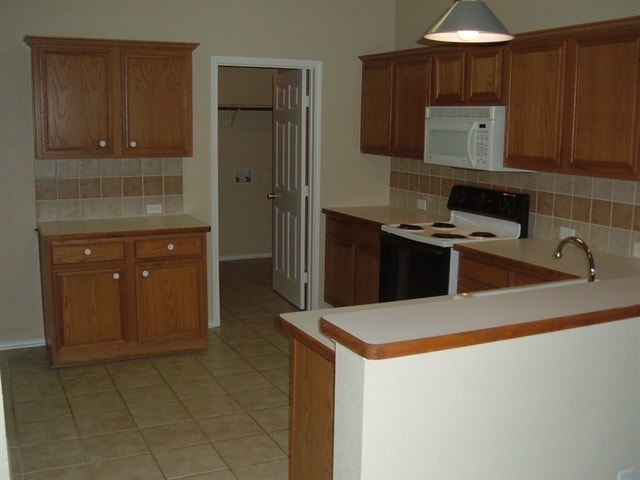 Foto del edificio - 1409 Pheasant Run Trl