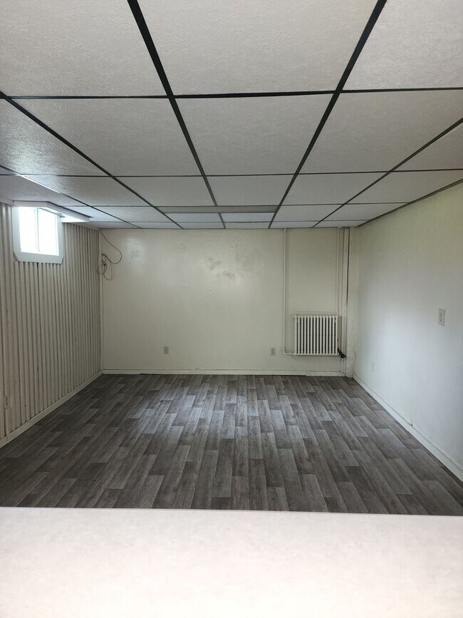 Foto del edificio - 304 S Wisconsin St