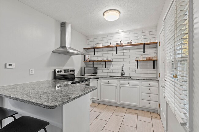 Foto del edificio - 1235 W 79th St