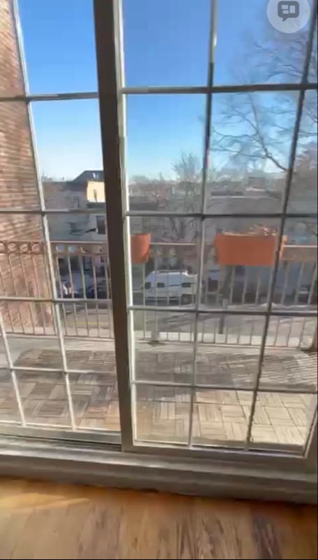 Building Photo - 20-10 Steinway St