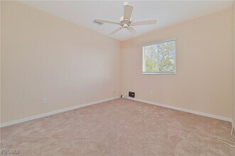 Building Photo - 10120 Tin Maple Dr