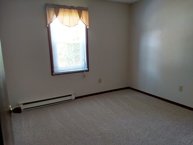 Building Photo - 175 N Twin Oaks Ter
