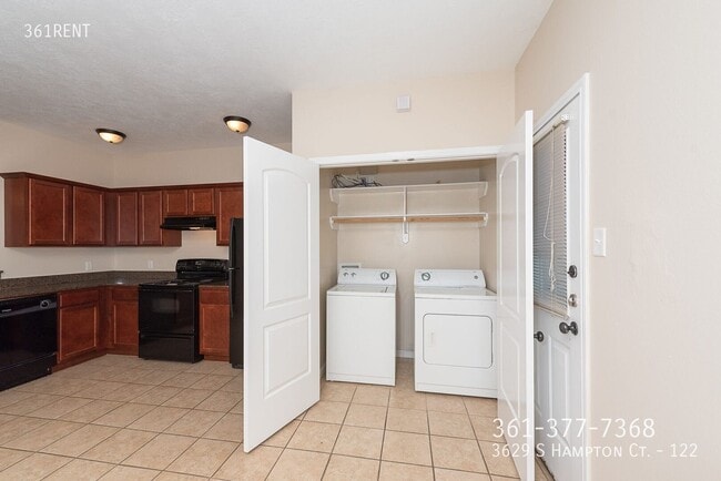 Building Photo - 3629 S Hampton Ct
