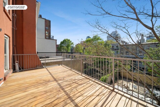 Foto del edificio - 366 Clermont Ave