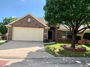 Building Photo - 1920 Cavender Cir