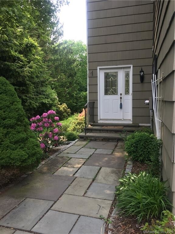 Primary Photo - 10 Cornwall Ln