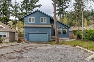Building Photo - 824 Blueberry Ln