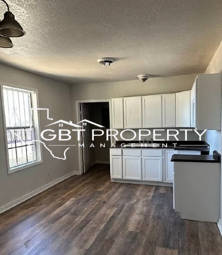 3 Bedroom 2 Bath - 3 Bedroom 2 Bath
