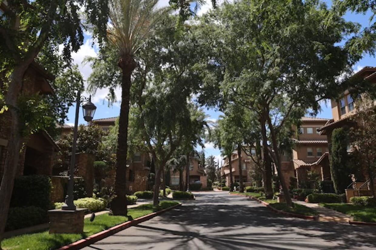 Beautiful Pavilions Condo! (new interior pictures coming soon!) - Beautiful Pavilions Condo! (new interior pictures coming soon!)