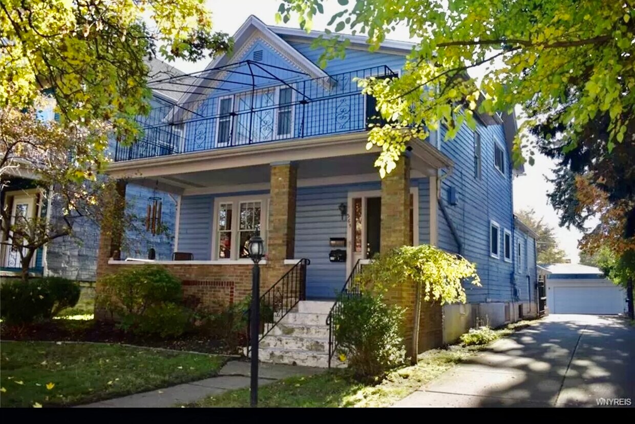 Primary Photo - 365 Pennsylvania St