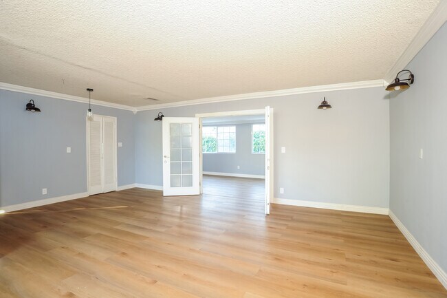 Foto del edificio - 22240 Wyandotte St