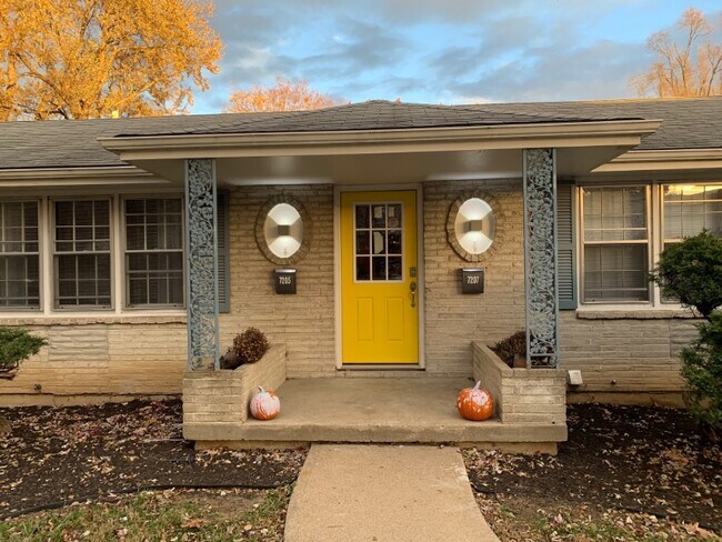 Building Photo - 7205 Raytown Rd