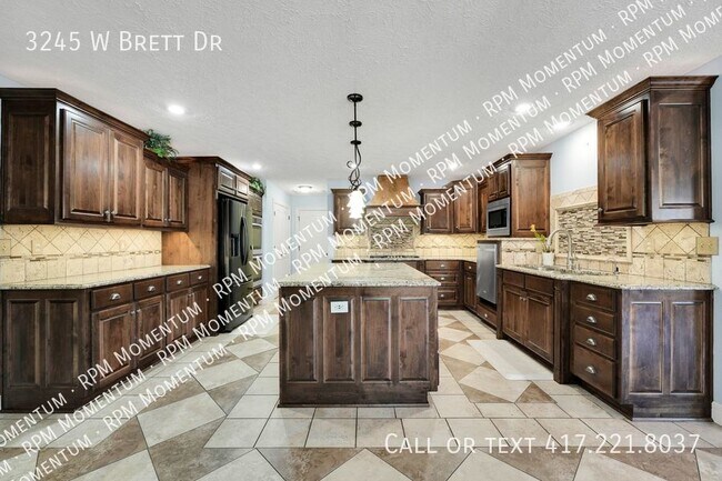 Foto del edificio - Luxury Rental in Southern Springfield
