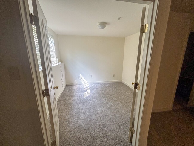 Building Photo - 1211 Pear Blossum Ct