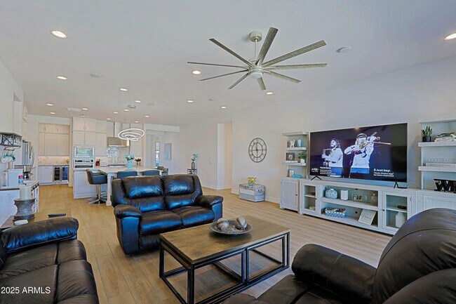 Foto del edificio - 5614 W St Moritz Ln