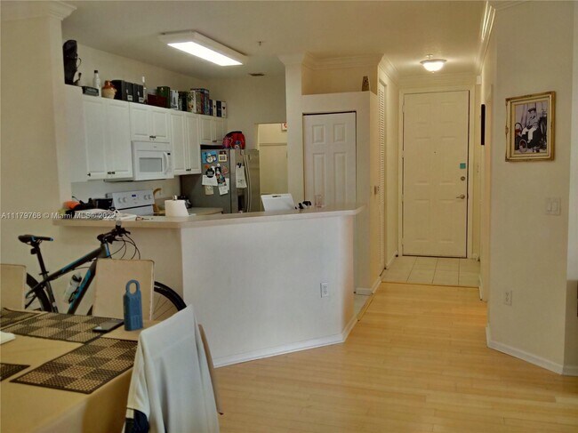 Building Photo - 4404 SW 160th Ave