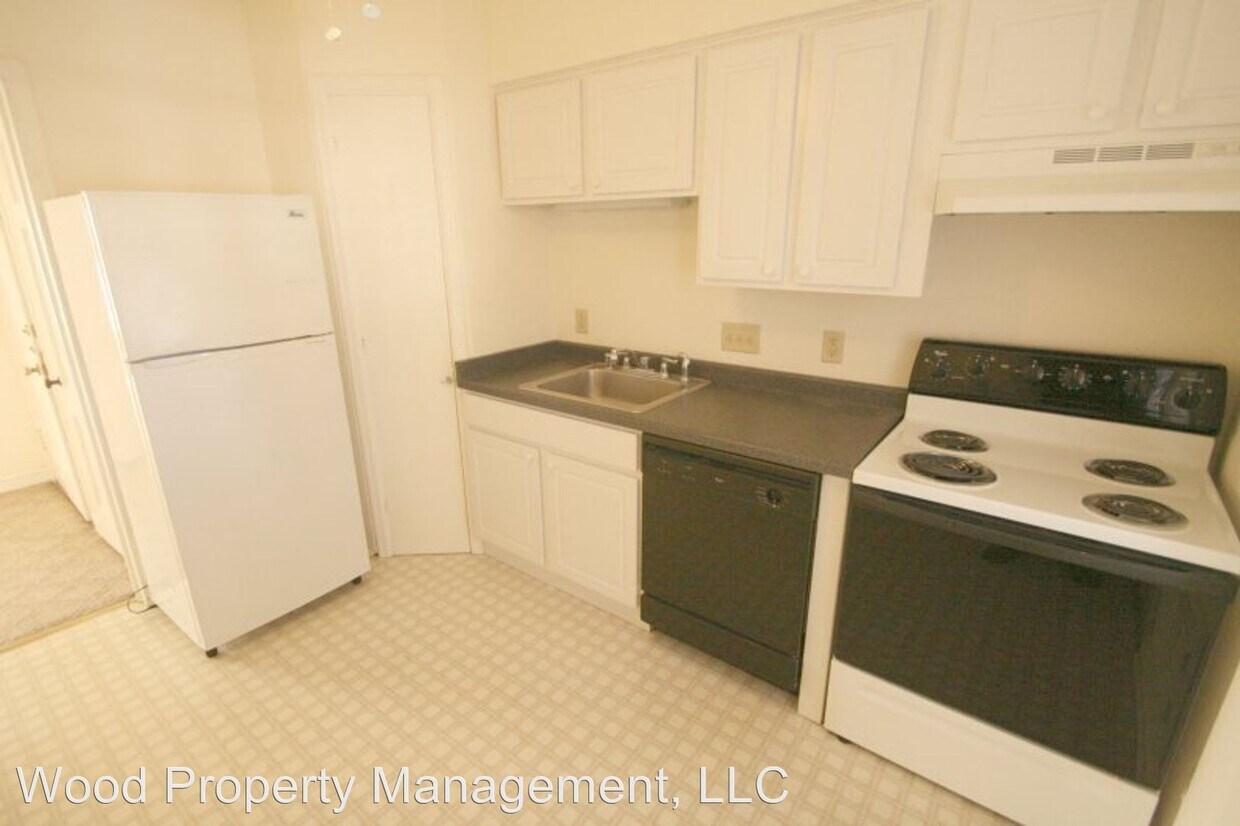 Primary Photo - 2311 N 91st St
