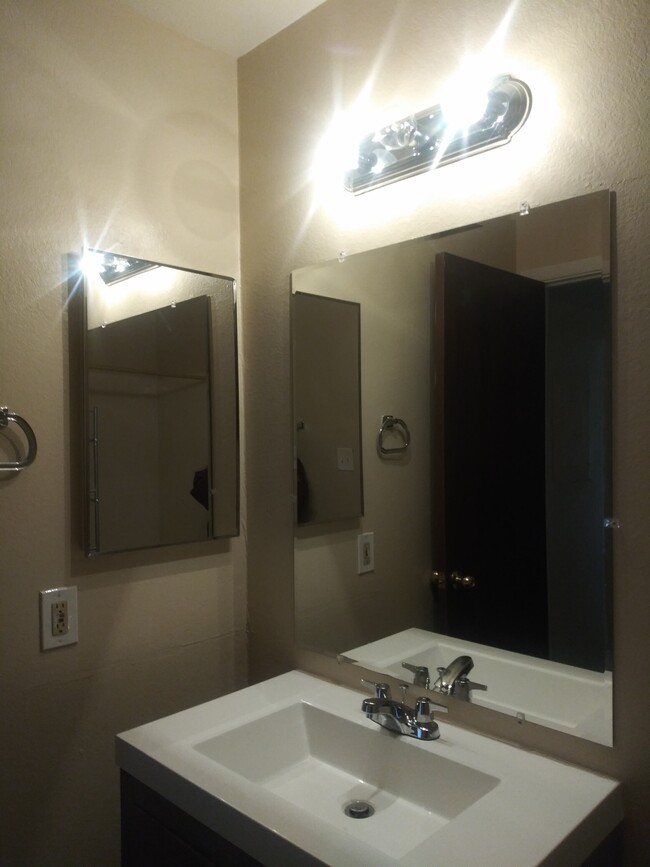 Building Photo - 2695 Carville Dr