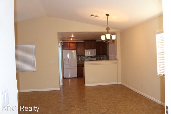 Foto del edificio - 3 br, 2 bath House - 5305 Sand Dollar Ave....